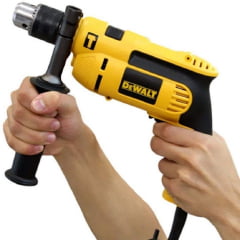 Furadeira de Impacto 1/2" 710W 2600rpm 220V DWD502 DeWalt