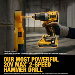 KIT PARAFUSADEIRA FURADEIRA DE IMPACTO DE 1/2" (13MM) A BATERIA 20V XR BRUSHLESS DCD806D2 DEWALT