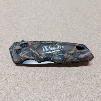 CANIVETE MILWAUKEE FASTBACK48-22-1535 CAMUFLADO LÂMINA TANTO