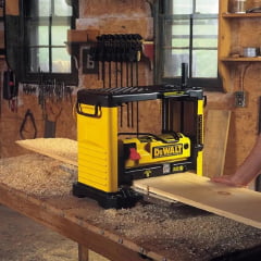 Plaina Desengrossadeira Portátil 1800W 220V DW733 B2 DEWALT