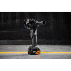 KIT ESMERILHADEIRA 5" (125MM) 20V XR BRUSHLESS, 2 BATERIAS 5.0AH, CARREGADOR E MALETA TSTAK EDIÇÃO ESPECIAL MCLAREN DCG45MP2T KIT ESMERILHADEIRA 5" (125MM) 20V XR BRUSHLESS, 2 BATERIAS 5.0AH, CARREGADOR E MALETA TSTAK EDIÇÃO ESPECIAL MCLAREN DCG45MP2T