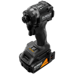 KIT PARAFUSADEIRA DE IMPACTO COMPACTA 1/4" 20V XR® BRUSHLESS , 2 BATERIAS 5.0AH, CARREGADOR E MALETA TSTAK EDIÇÃO ESPECIAL MCLAREN DCF86MP2T