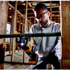 Kit Serra Sabre 20V Brushless DCS369 + 2 Bat Powerstack Dewalt