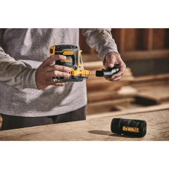 Lixadeira Orbital 1/4'' 20V MAX Brushless DCW200B Dewalt