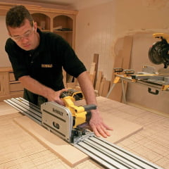 SERRA CIRCULAR DE TRILHO 6 1/2" (165MM) MALETA TSTAK DWS520KT-B2 DEWALT 