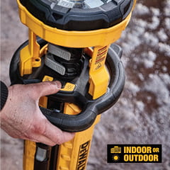Torre de Iluminação LED a Bateria 20V 3.000 Lúmens DCL079B DEWALT 